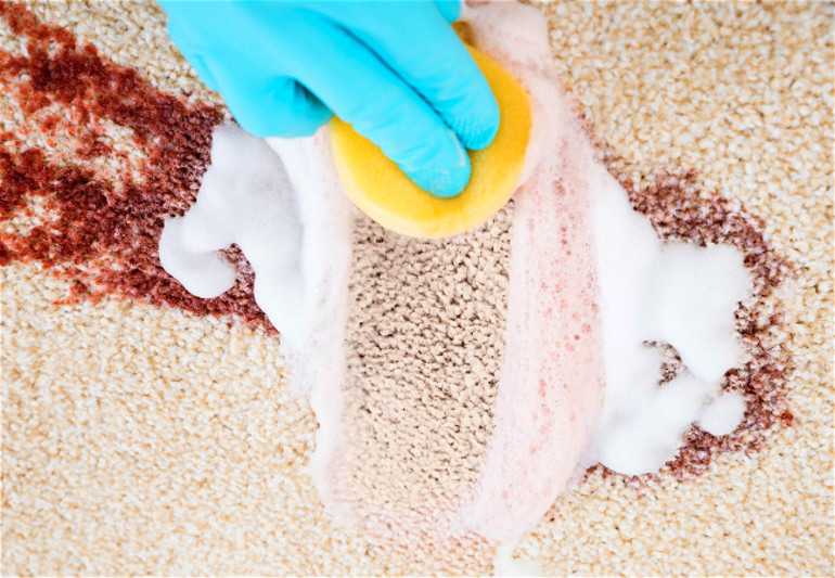 В домашних условиях для чистки ковров могут помочь проверенные народные средства и рецепты Советы о том, какие из них и как применять, чтобы почистить ковровое изделие, представлены в статье