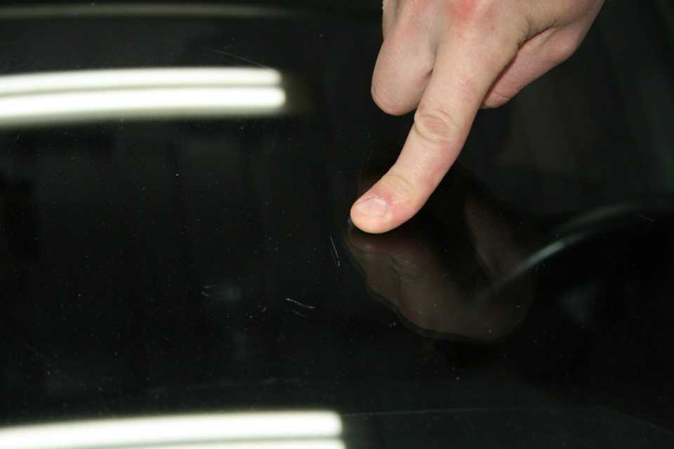 Как убрать царапины с боковых стекол автомобиля