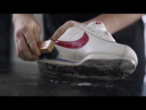 Как правильно стирать кроссовки для бега: в стиральной машине и вручную