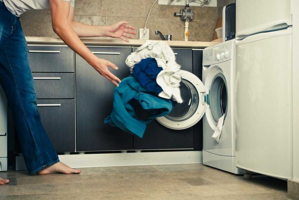 Запах из стиральной машинки автомат: обзор методов избавления