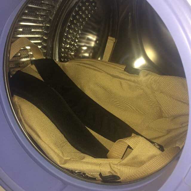Как стирать эластичный бинт: можно ли в стиральной машине, как правильно вручную, какой порошок выбрать, как сушить после стирки?