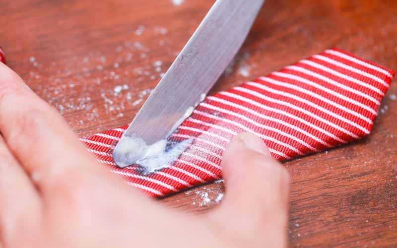 Как стирать галстук в домашних условиях