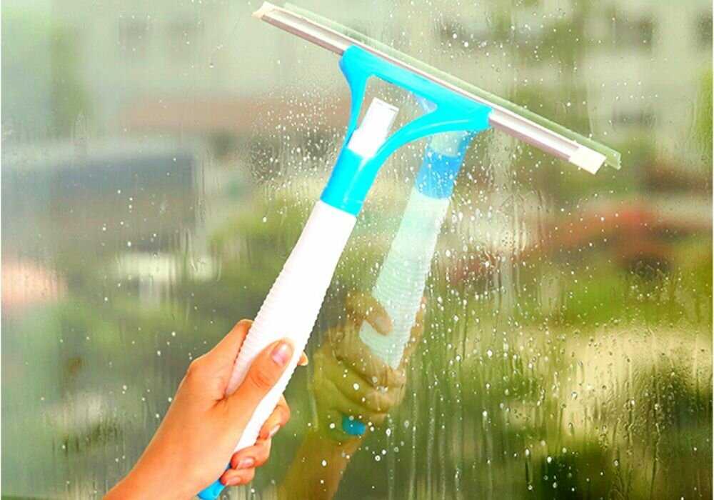Как мыть окна окномойкой: советы, как правильно помыть стекла внутри и снаружи без разводов с ее помощью