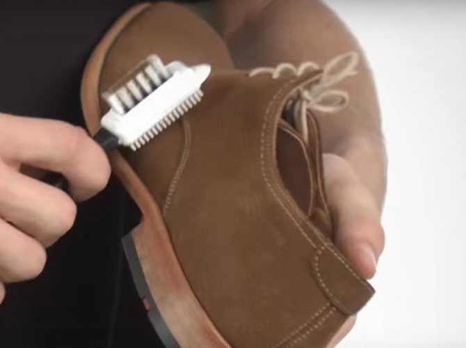 Замшевая обувь: уход, чистка, стирка и разноска замшевой обуви