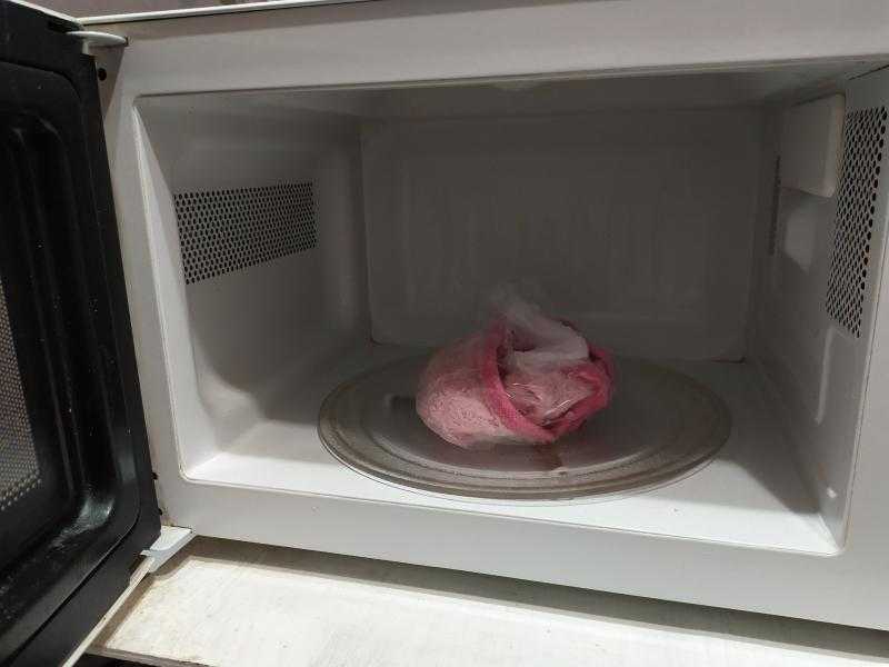 Как отстирать кухонные полотенца в домашних условиях (31 фото): чем и как выстирать в микроволновке очень грязное белье, как часто следует стирать