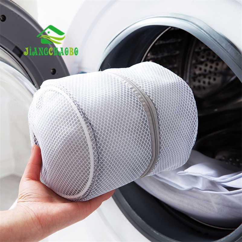 Как стирать нижнее белье правильно: вручную и в стиральной машине-автомат, при какой температуре, в мешочке или без, нужно ли гладить?