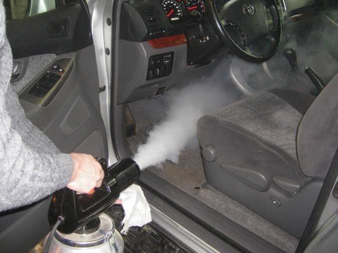 Если вас интересует, как убрать запах мовиля, молока, сигарет, рвоты и тд в салоне автомобиля самостоятельно, мы подскажем вам несколько способов устранения неприятных ароматов в машине