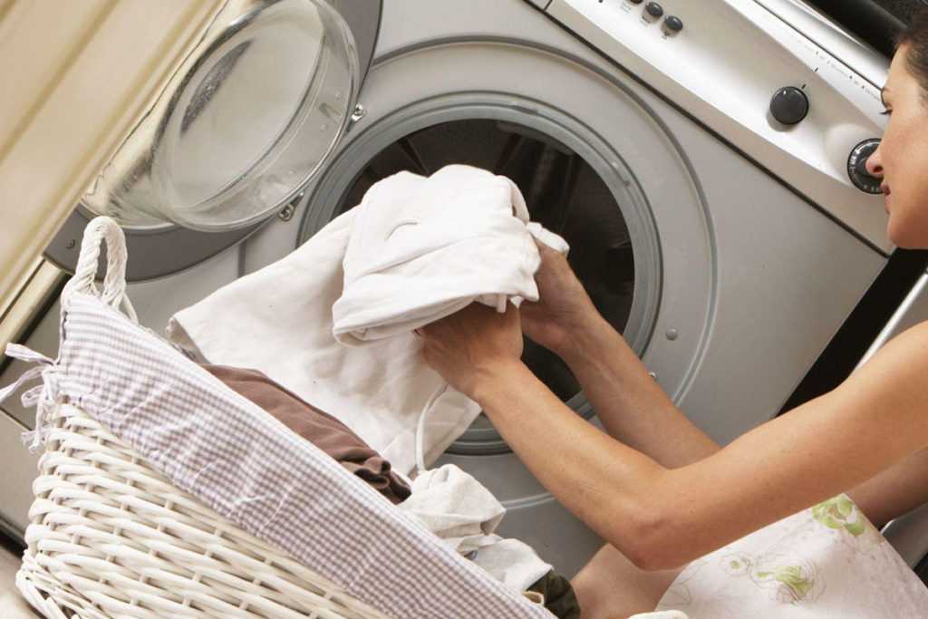 Почему и как часто нужно стирать одежду и другие текстильные изделия?