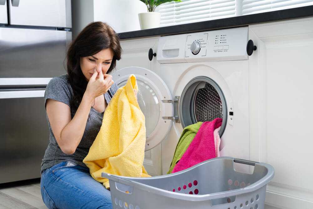 Как убрать неприятный запах с белья в домашних условиях