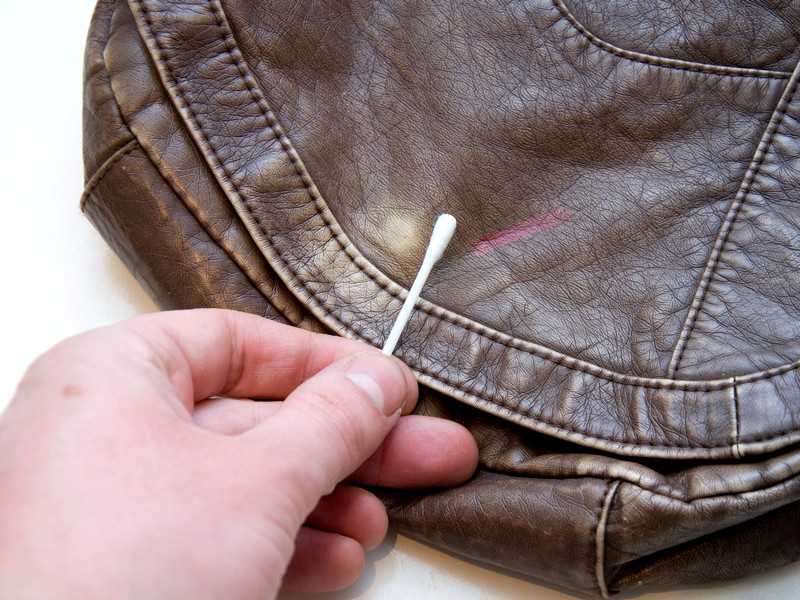 Как удалить (вывести) жирное пятно с болоньевой куртки