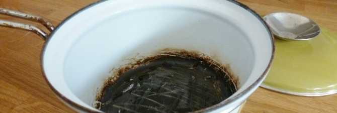 Как отмыть пригоревшую эмалированную кастрюлю?