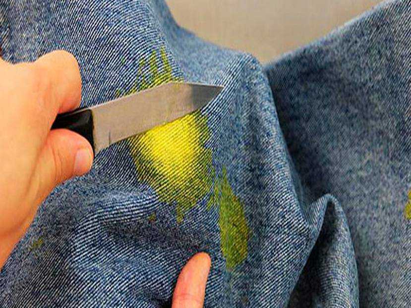 Чем отмыть краску с одежды от скамейки в домашних условиях, как вывести и отстирать пятна, чем очистить и отмыть вещь от покрашенной лавочки?