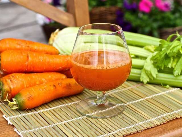 Чем отстирать морковный сок с одежды народные средства