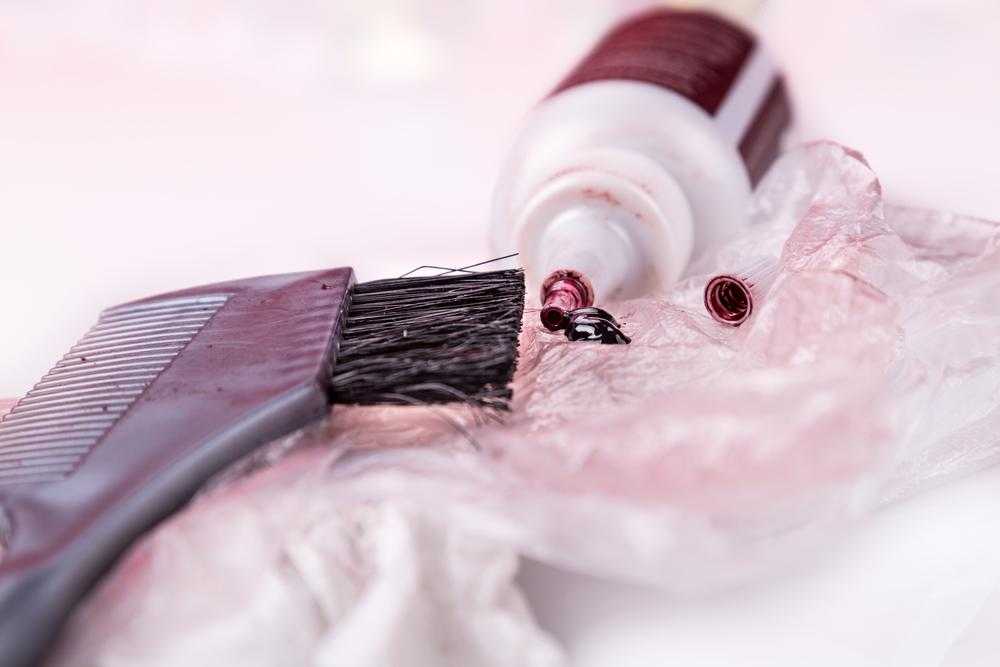 Как отстирать краску для волос с одежды: эффективные и проверенные способы и методы