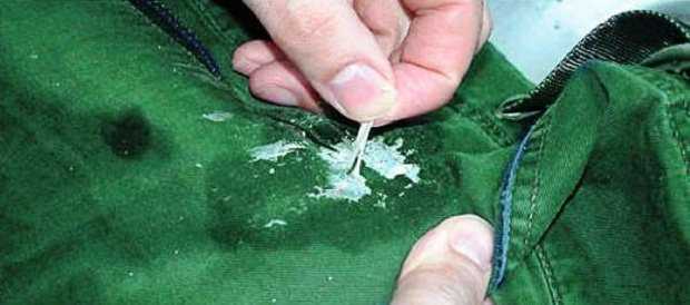 Как очистить одежду от жвачки