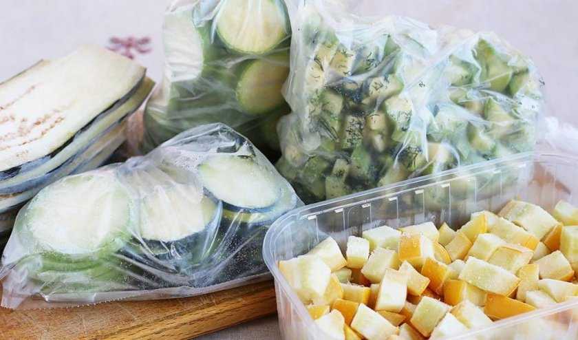 Как хранить квашеную капусту в домашних условиях в холодильнике (в банках, пластиковом контейнере, пакете), сколько можно хранить?