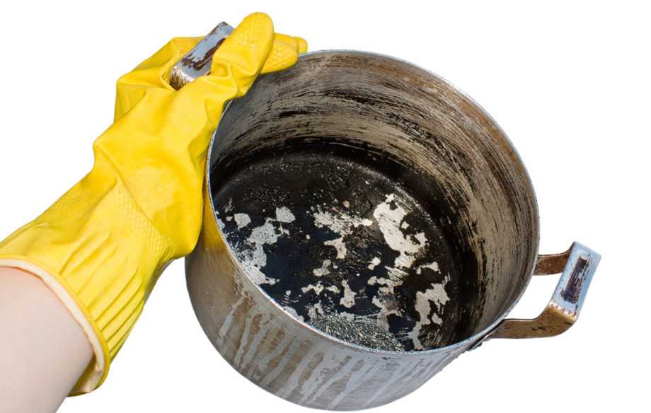 Как очистить сковороду от нагара канцелярским клеем