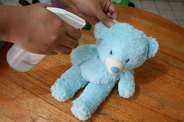 Как стирать мягкие игрушки: полезная инструкция для мам