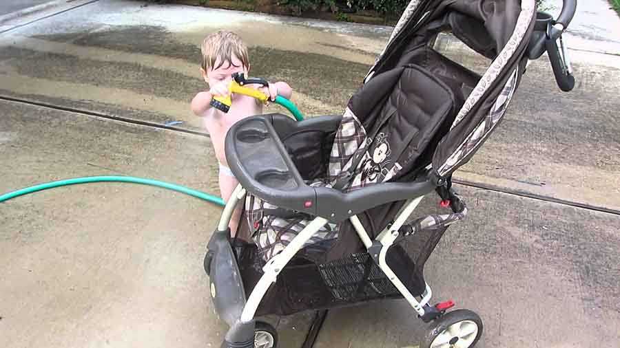 Мамам на заметку: как почистить коляску и освежить ее вешний вид. как почистить детскую коляску