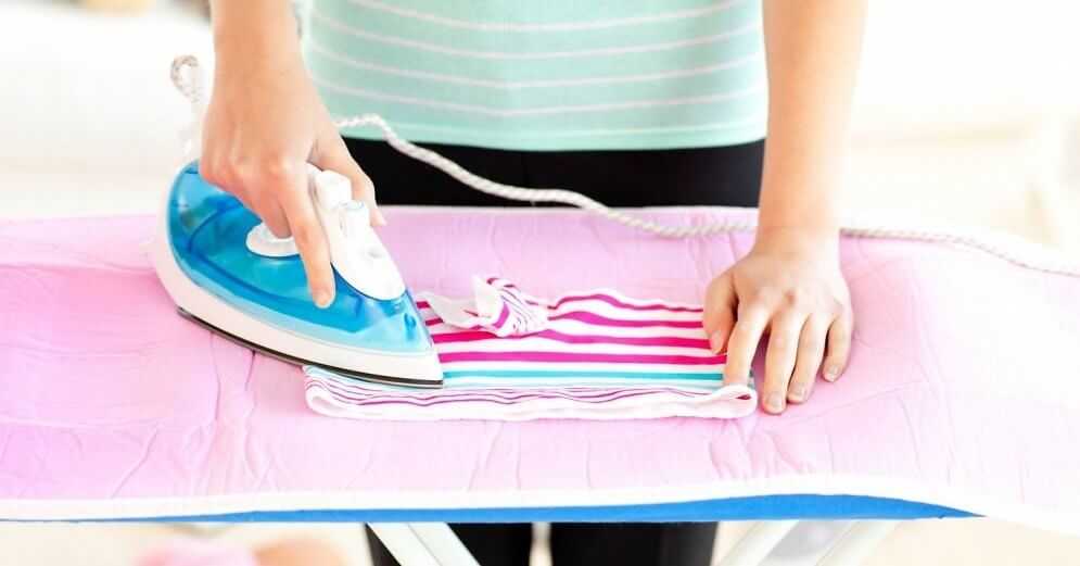 Как правильно гладить постельное белье после стирки и нужно ли это делать