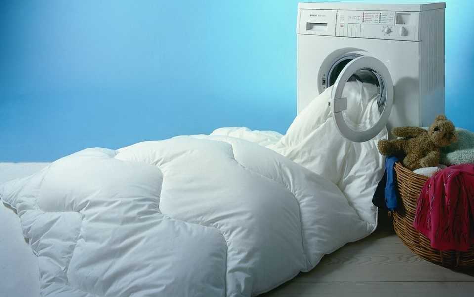 Стирка одеяла из шерсти: как стирать в стиральной машине и вручную, при какой температуре