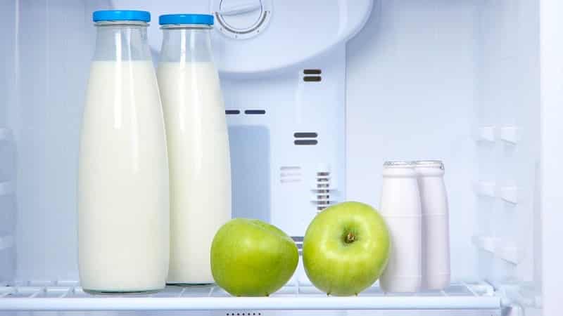 Как хранить кокосовое молоко: сроки хранения в холодильнике после вскрытия упаковки, сколько можно в комнатных условиях?