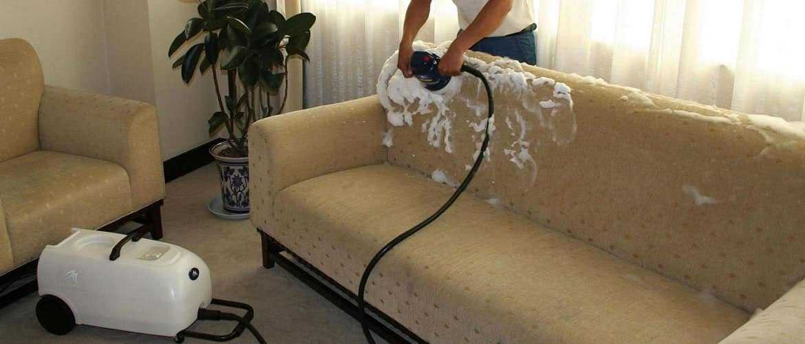 Как почистить светлый кожаный диван в домашних условиях?
