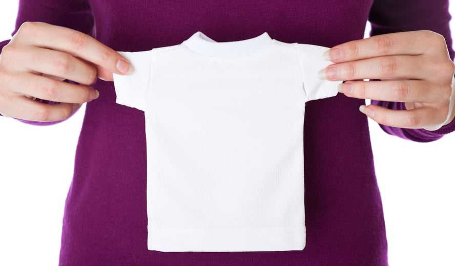 Села футболка после стирки - как растянуть изделие, что делать, если вещь деформировалась: полезные советы и рекомендации