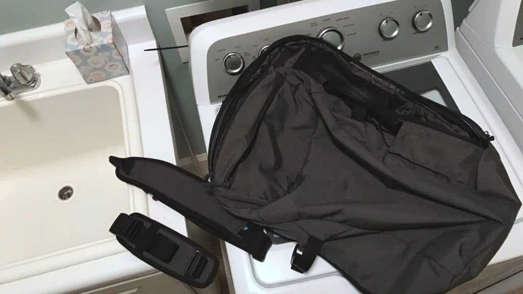 Как стирать рюкзак (бекман, с usb-кабелем, swissgear и др.) в стиральной машине-автомат и вручную, как почистить от грязи тот, который нельзя подвергать стирке?