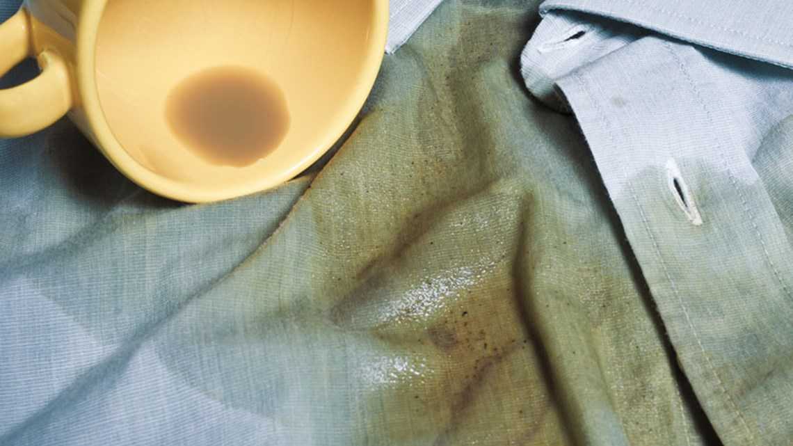 Чем оттереть с одежды пятно от чая