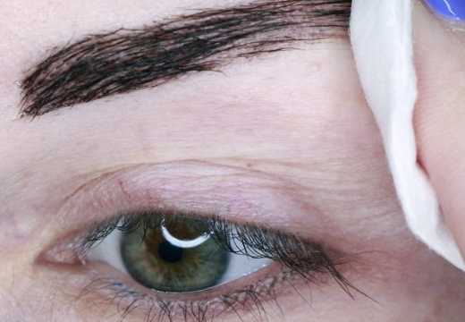 Чем оттереть краску для волос с кожи: как вывести с лица и рук