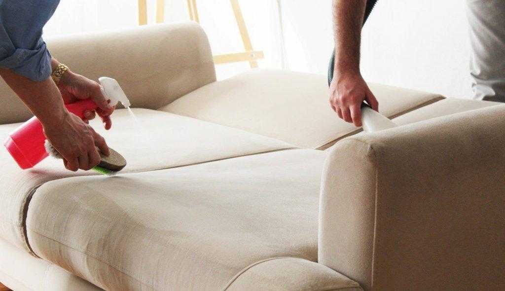 Как очистить диван от пятен и разводов - проверенные способы очистки