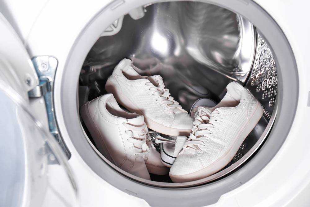 Как стирать кроссовки в стиральной машине автомат правильно