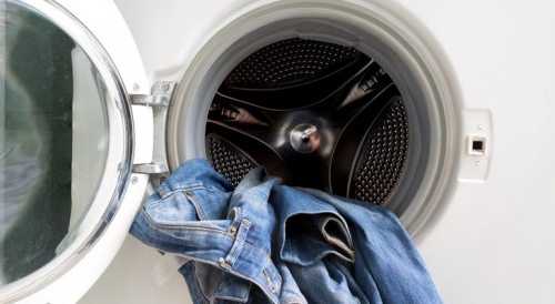 Как сушить пуховик после стирки и можно ли это делать в сушильной машине