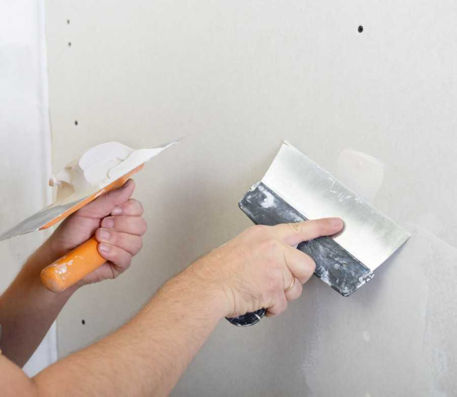 Как убрать известку со стен: шпателем, как быстро и просто удалить старое покрытие шлифмашиной, очистить при помощи мыльного или кислотного раствора?