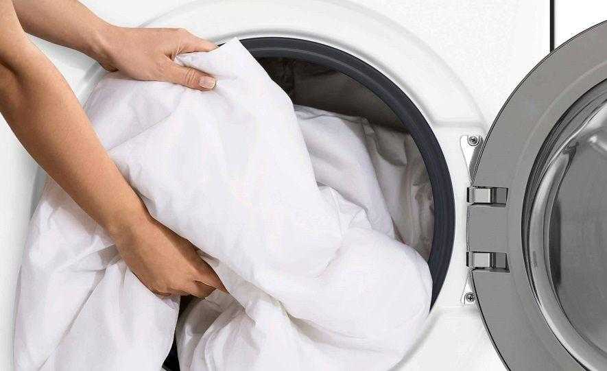 Можно ли стирать защитный чехол от матраса в стиральной машине?