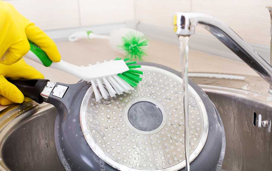 Как убрать накипь в кастрюле в домашних условиях (алюминиевой, эмалированной и т.д.): как удалить налет и отмыть поверхность?