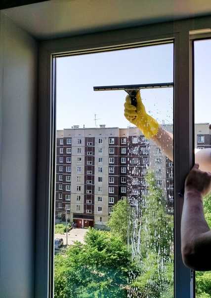 Как и чем помыть окна без разводов в домашних условиях