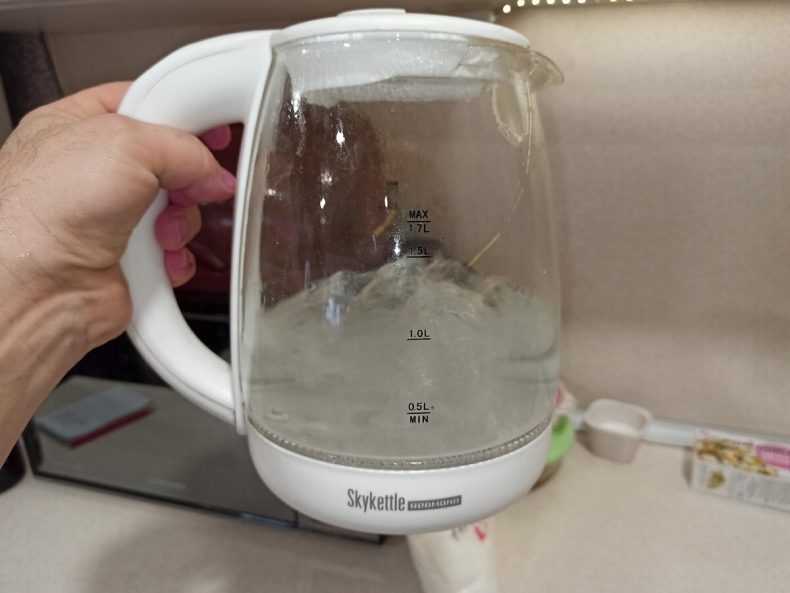 Как очистить электрический чайник от накипи — лучшие методы