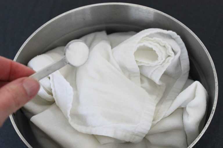 Стирка белизной является одним из популярных и наиболее эффективных методов отбеливания Узнайте, как не испортить белые вещи при стирке белизной и не нанести