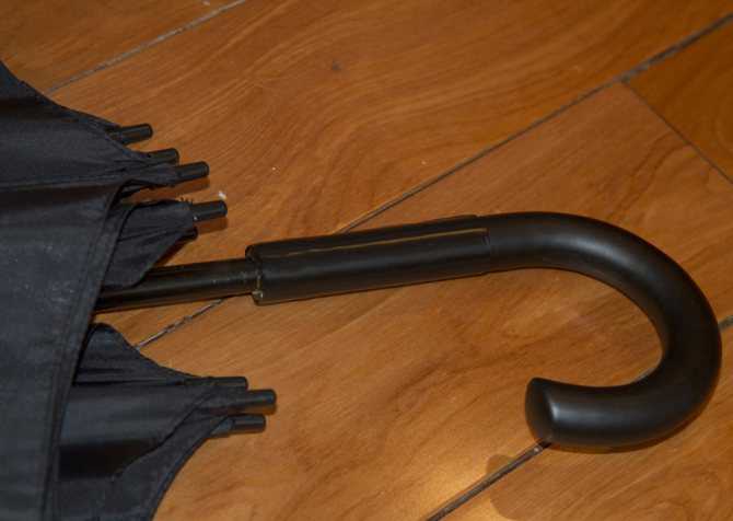 Как постирать зонтик в домашних условиях правильно