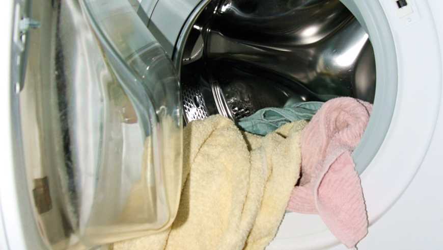 15 причин, почему стиральная машина не отжимает белье | рембыттех