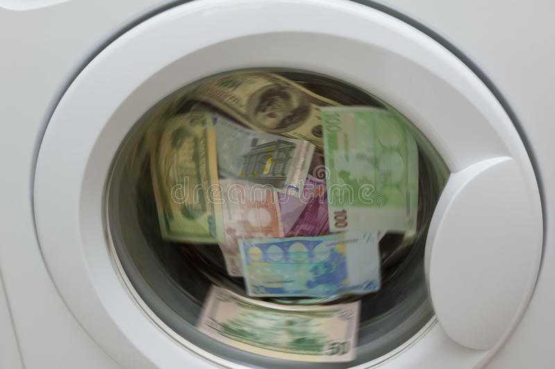 Что будет, если постирать банковскую карту в стиральной машине, будет ли она работать: ответы на вопросы