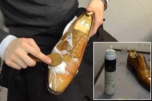 Не знаете как убрать складки на обуви? секреты разглаживания морщин на кожаных туфлях, кроссовках и ботинках