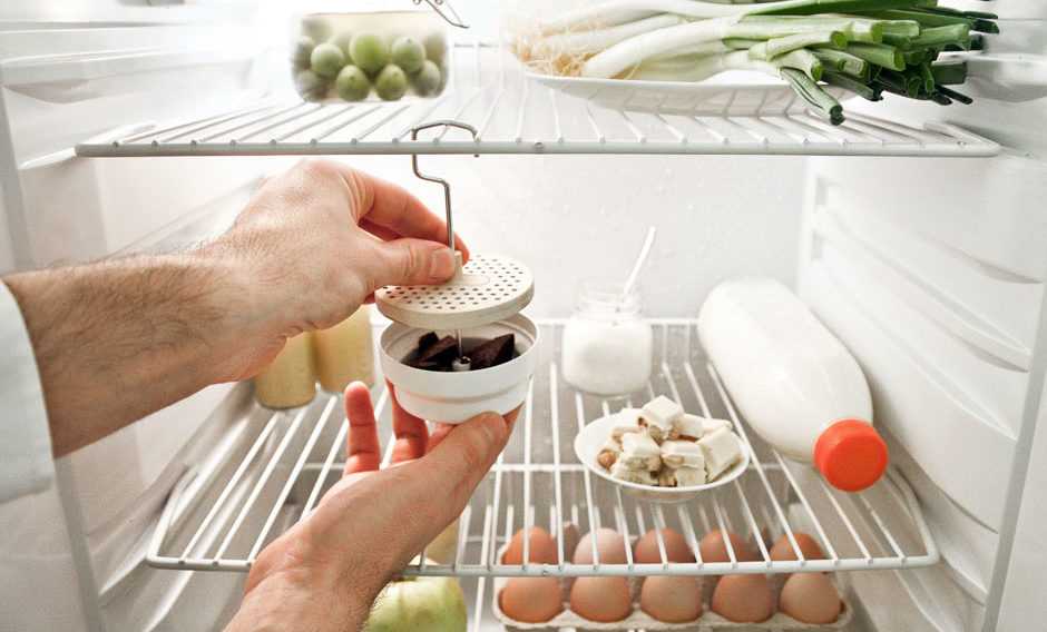 Как убрать запах из морозильной камеры в домашних условиях, чем быстро удалить неприятный аромат из морозилки?