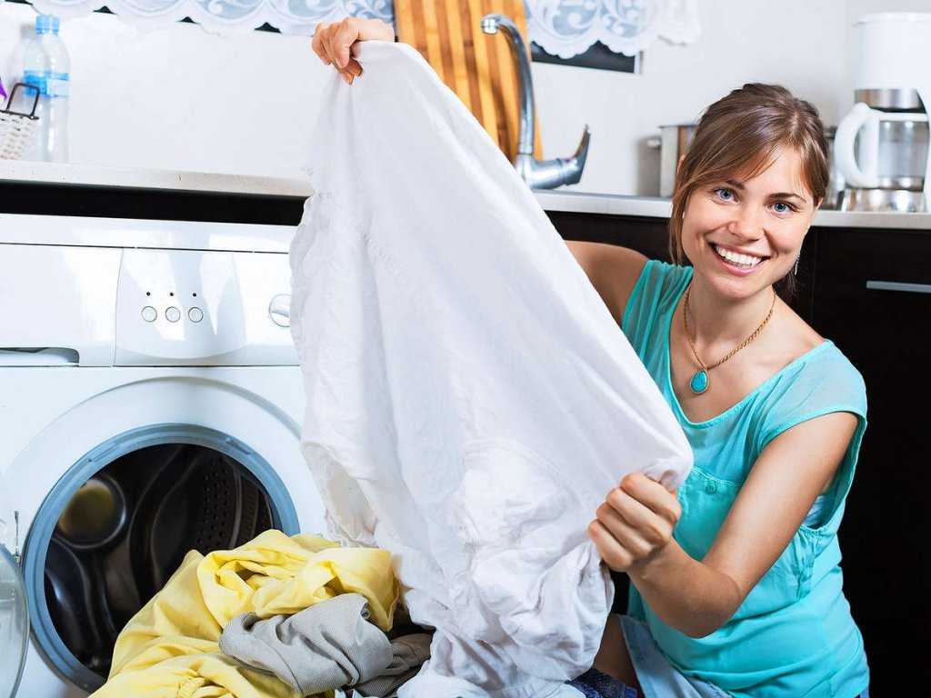 10 домашних способов спасти полинявшие вещи - как стирать одежду и белье, чтобы не полиняло