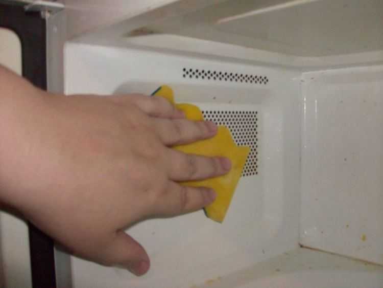 Лучшие средства, чем отмыть холодильник от жира и пятен снаружи