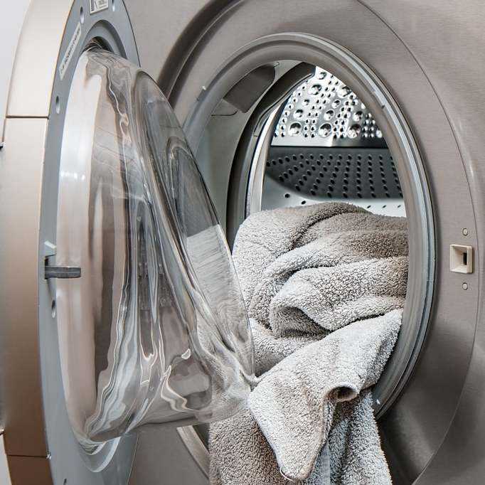 Плед: можно ли стирать в машинке автомат и как сушить