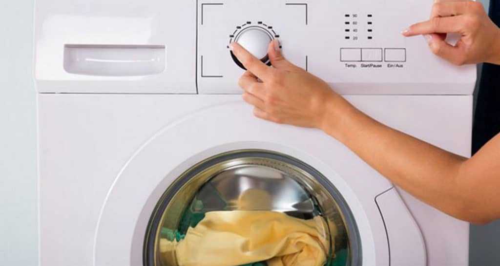 Ценные рекомендации, как стирать полиэстер в машинке-автомат и руками