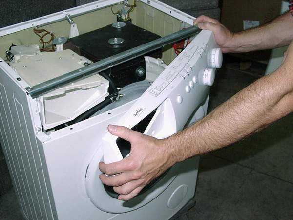 Как открыть стиральную машину во время стирки